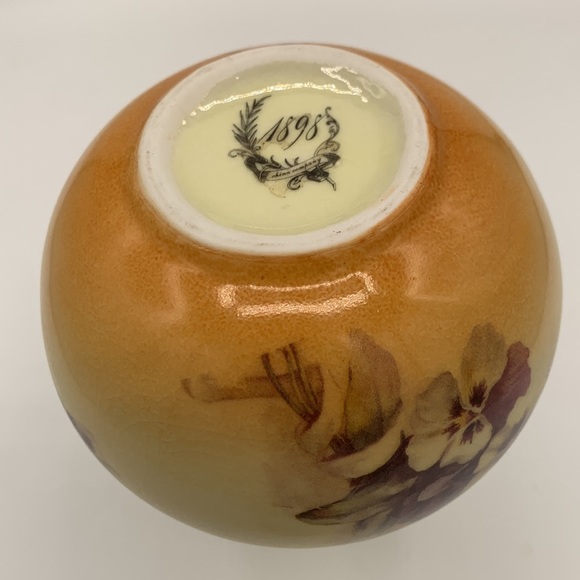 Tumble Up with pansies. - Picture 8 of 8